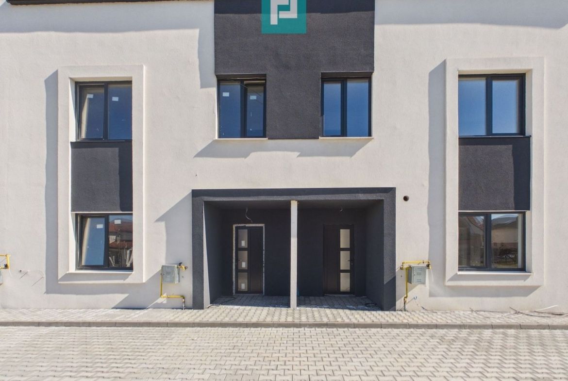 Casă Terraced / Townhouse, 120 mp utili, Sânmartin - foto 2