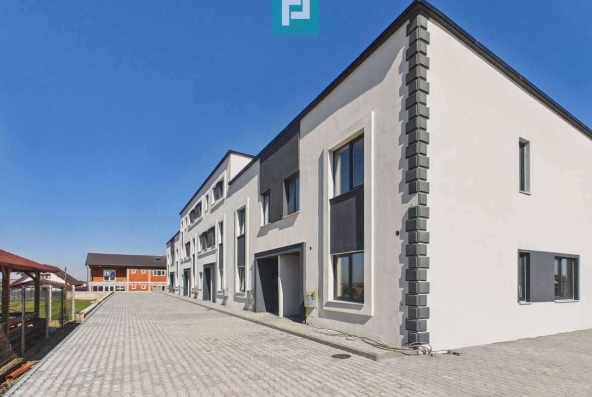 Casă Terraced / Townhouse, 120 mp utili, Sânmartin - foto 3
