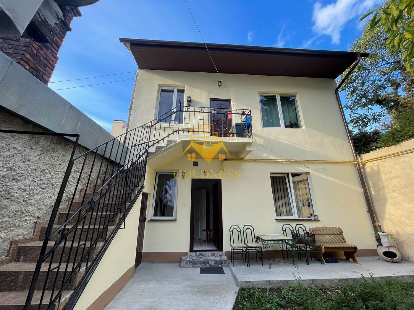 Casa Ultracentral Piata Muzeului langa Casa Matei Corvin! 100 mp total - Imagine principala