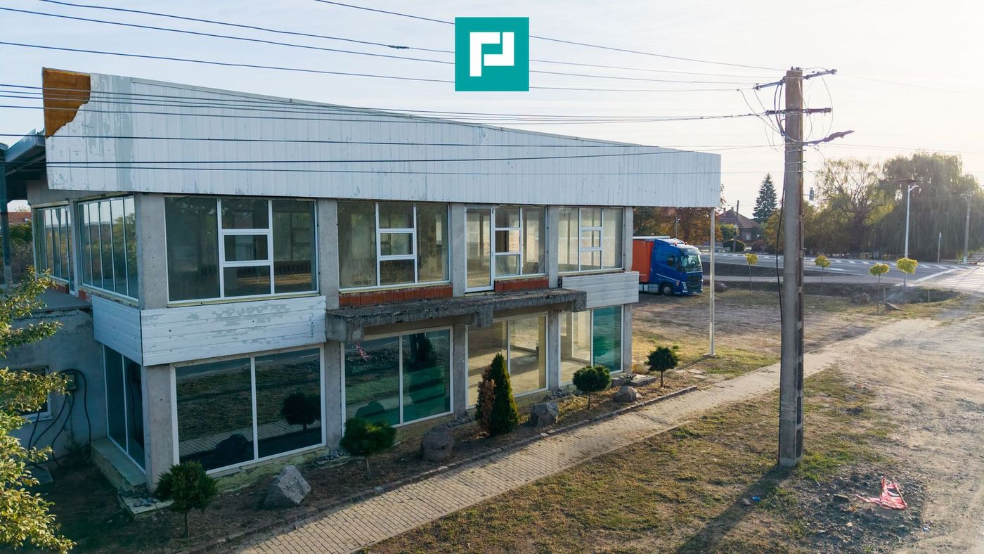 Spatiu comercial cu etaj și teren de 4000mp - Imagine principala