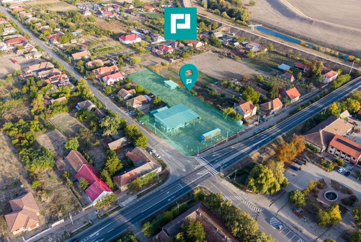 Spatiu comercial cu etaj și teren de 4000mp - foto 2
