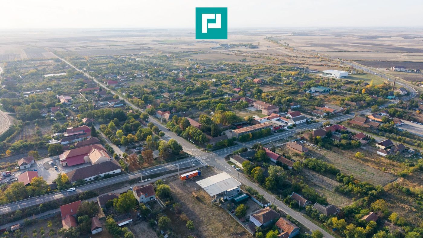 Spatiu comercial cu etaj și teren de 4000mp - foto 5