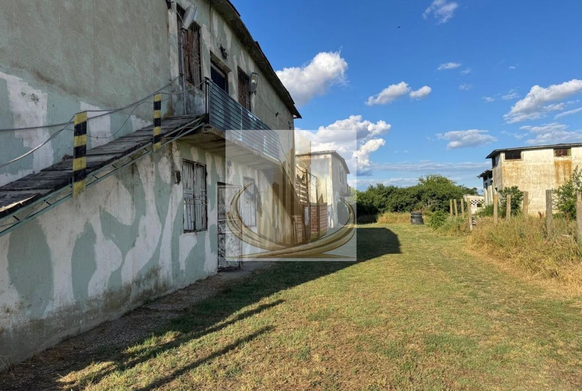 Platformă industrială cu acces E671 | 39.726 mp teren - foto 2