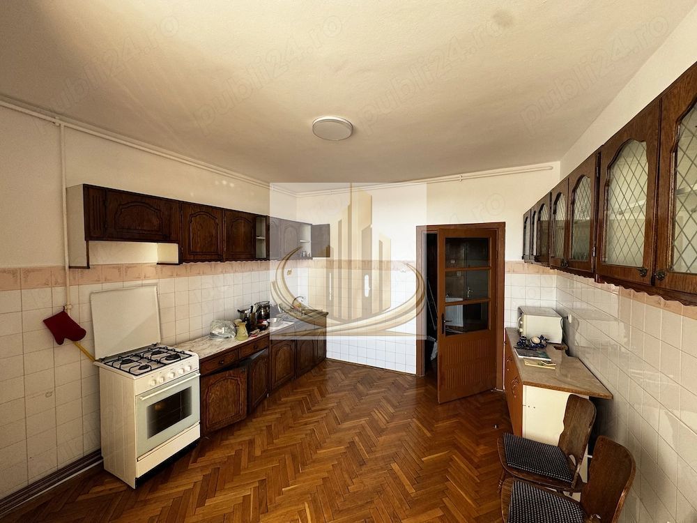 Apartament 4 camere decomandat | Zona Kiriac Timișoara | Garaj și boxă - foto 8