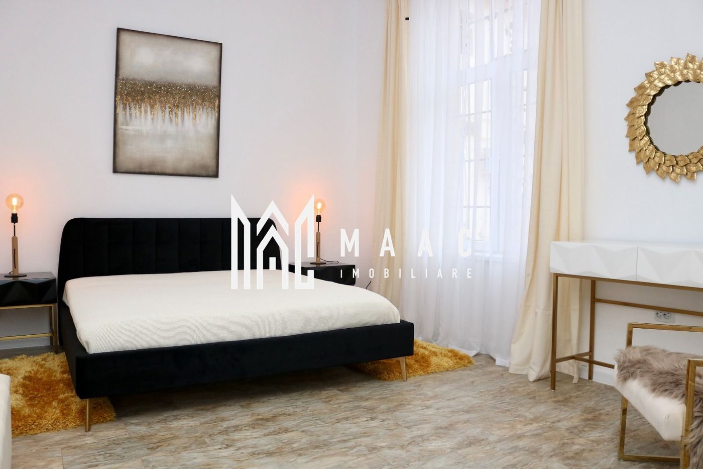 Apartament 4 camere de închiriat | Cisnădie, Central | Curte - foto 2