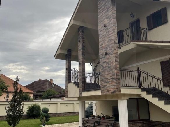 Vila 360 mp utili super exclusivista si teren 750 mp in Sibiu - Imagine principala
