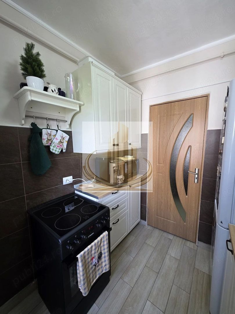 Apartament 3 camere | Gheorghe Lazăr | 61 mp | Renovat recent | - foto 3