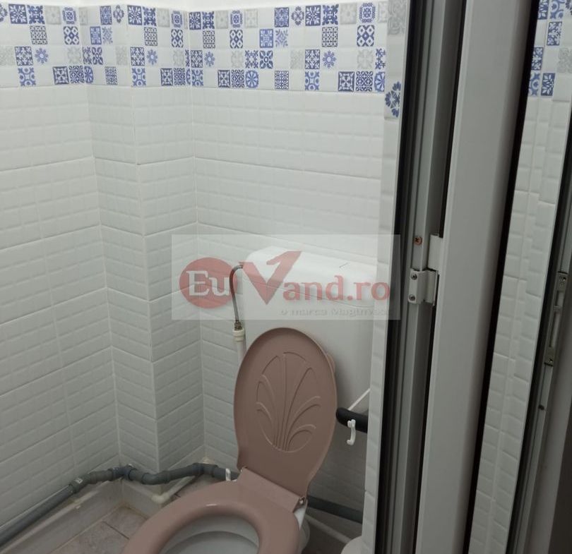 De inchiriat apartament cu 3 camere ICF, langa Scoala nr. 12, parter, 500 E - foto 2
