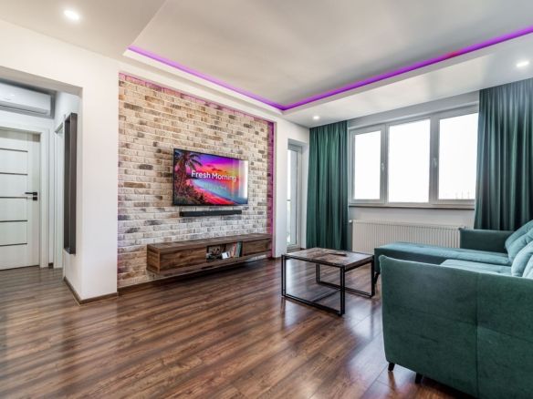 La câtiva pași de mal | 2 camere, 52 mp utili, bloc nou cu lift - Imagine principala