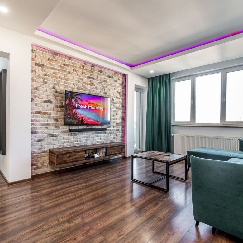 La câtiva pași de mal | 2 camere, 52 mp utili, bloc nou cu lift - Imagine principala