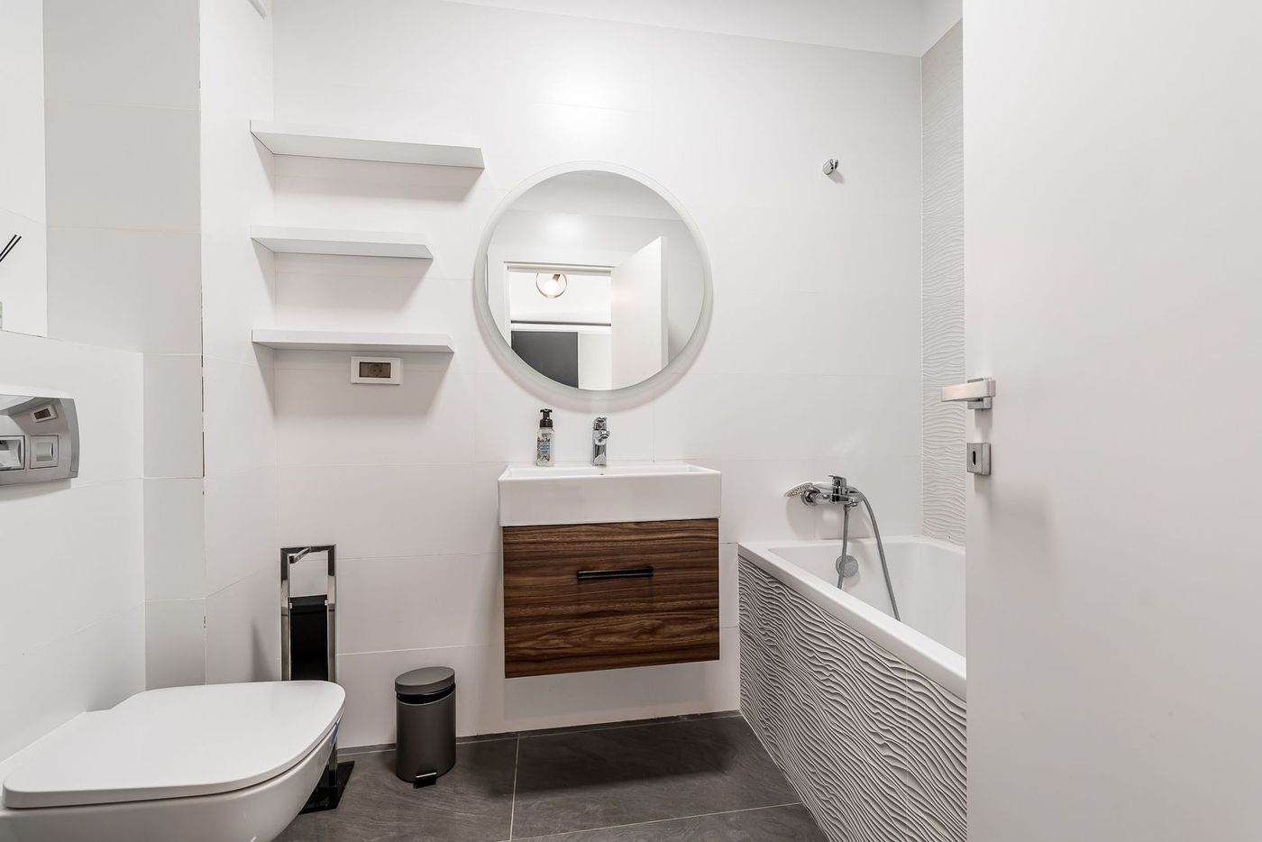 APARTAMENT MODERN CU 2 CAMERE | CAMPEADOR CITY - foto 8 APARTAMENT MODERN CU 2 CAMERE | CAMPEADOR CITY - foto 8