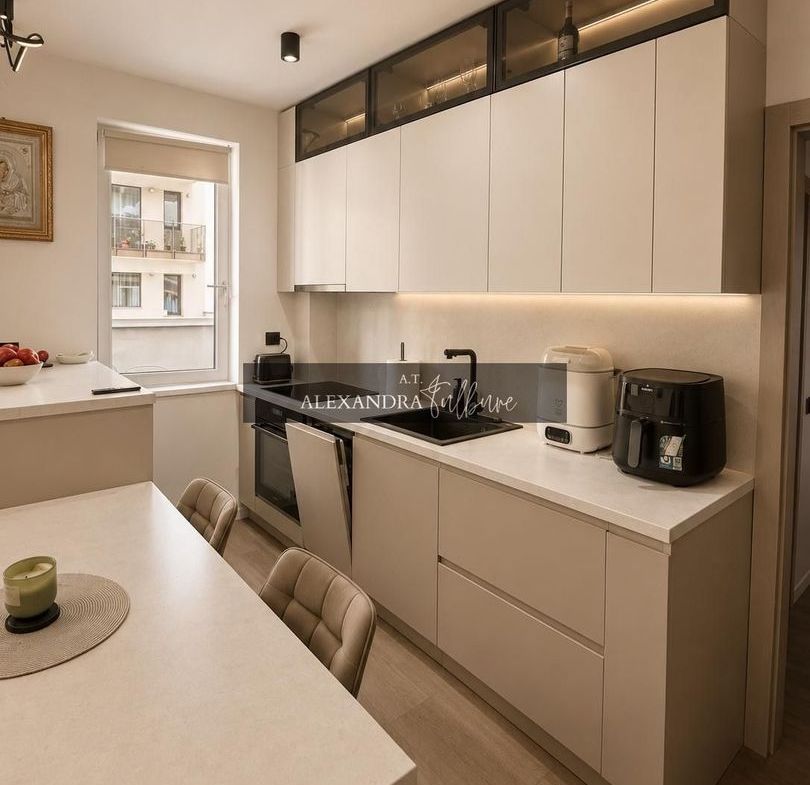 Apartament 3 camere, 2 bai, 75 mp, terasa 82 mp, garaj - foto 2