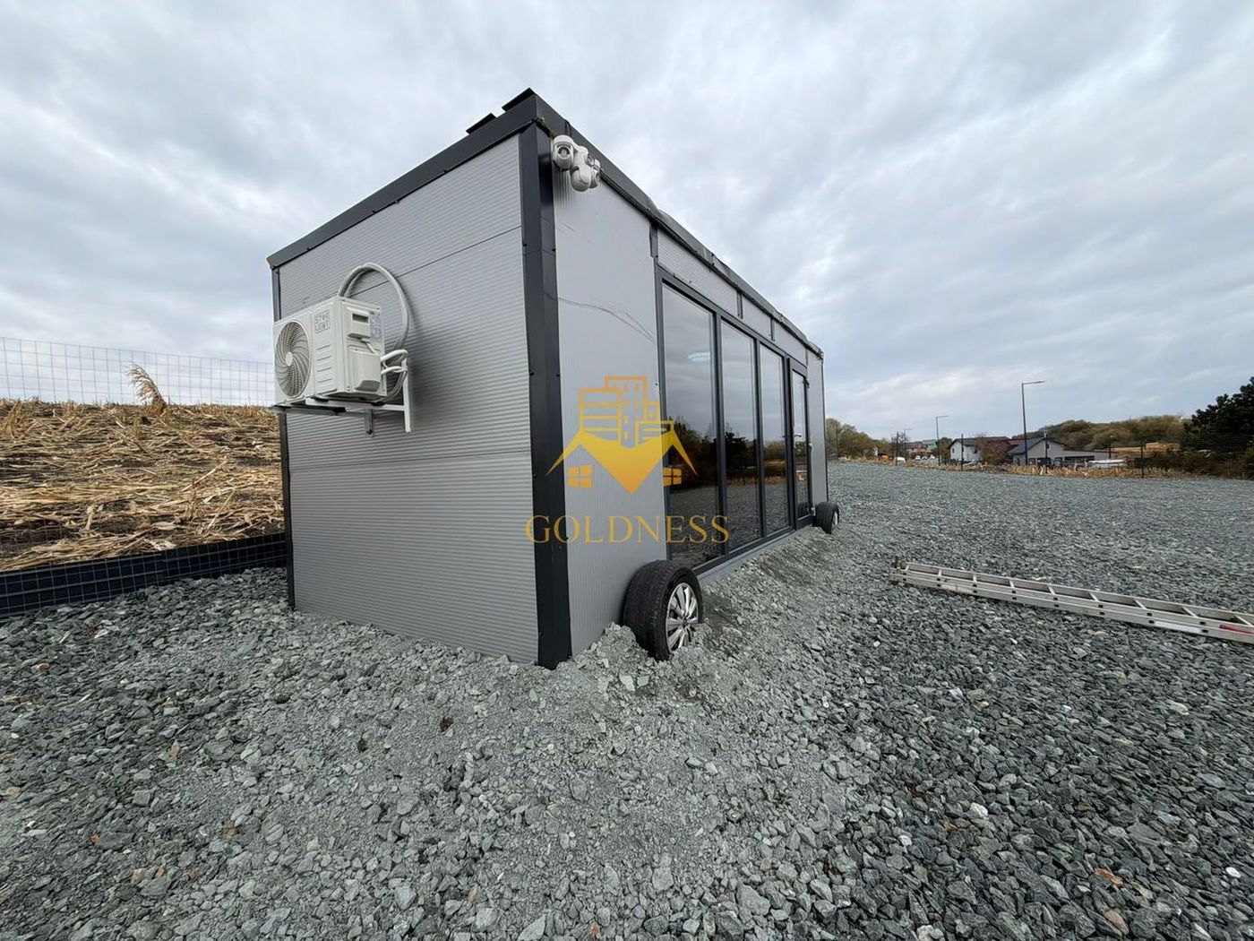TEREN, 1000 MP, FRONT 57 ML,CONTAINER BIROU, VALEA CHINTAULUI - foto 2