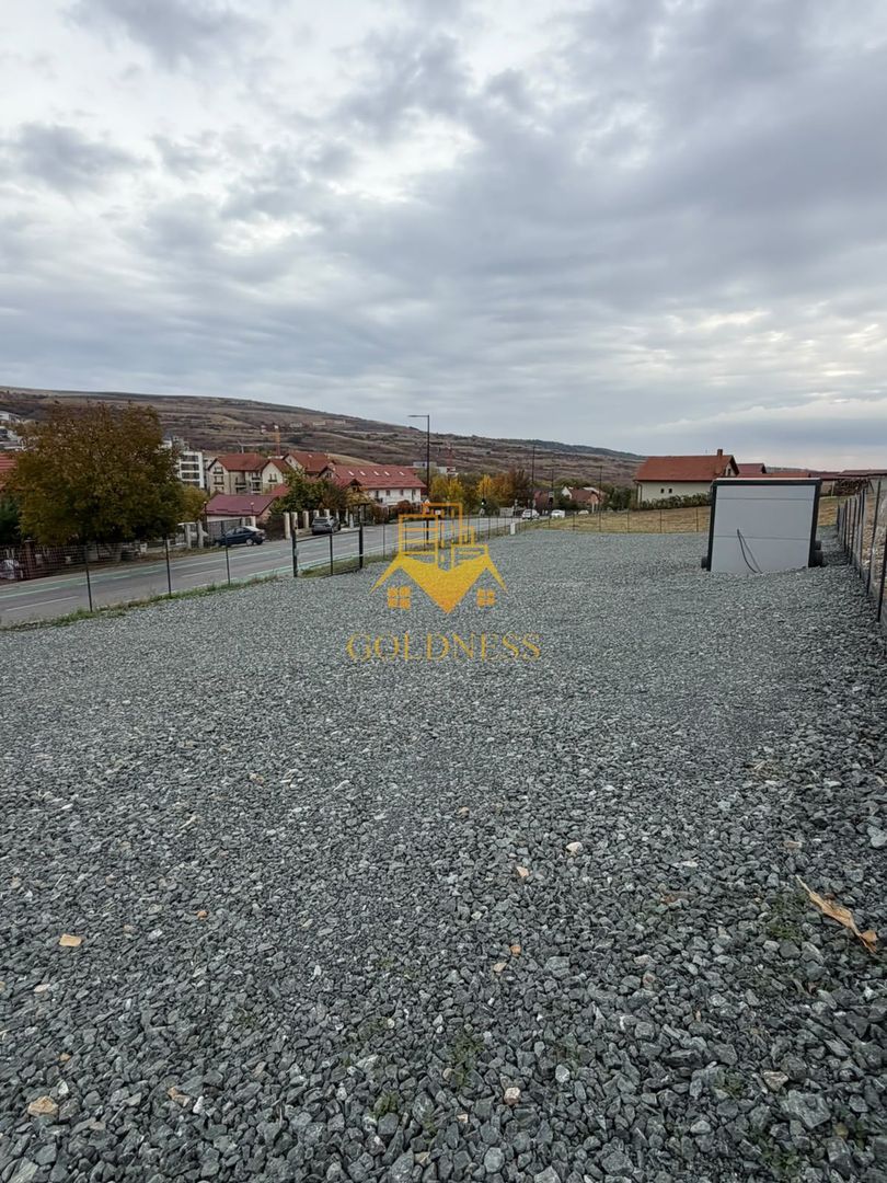 TEREN, 1000 MP, FRONT 57 ML,CONTAINER BIROU, VALEA CHINTAULUI - foto 4