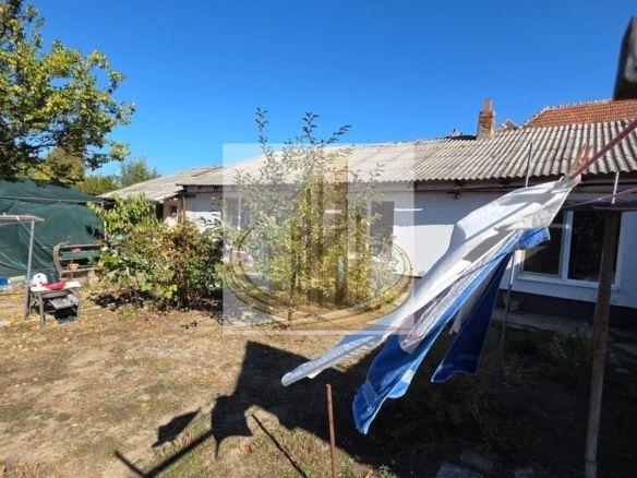 Casa de vânzare 4 camere 409mp Ronat - Imagine principala
