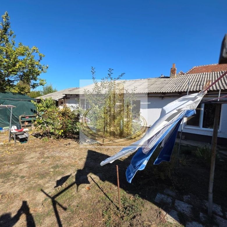 Casa de vânzare 4 camere 409mp Ronat - Imagine principala