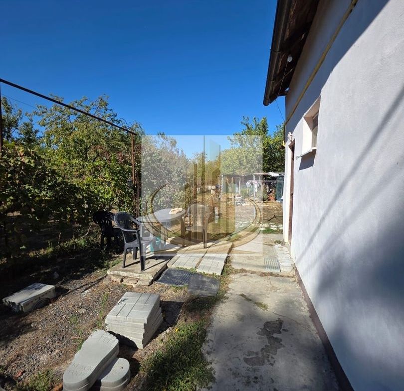 Casa de vânzare 4 camere 409mp Ronat - foto 3