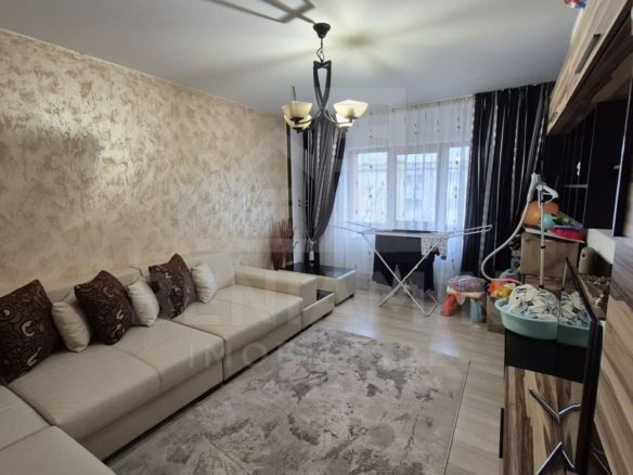 3 camere-etaj 4-68MP- Centrala Termica-Aer Conditionat-zona Ciuperca - Imagine principala