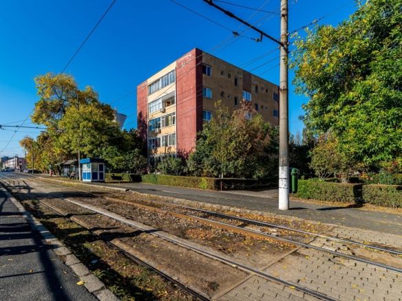 Apartament 3 camere - parter - str. Petru Rares, Gradiste - COMISION 0 - Imagine principala
