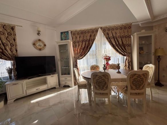 Casa individuala ultrafinisata 200 mp utili si teren 462 mp  Selimbar - Imagine principala