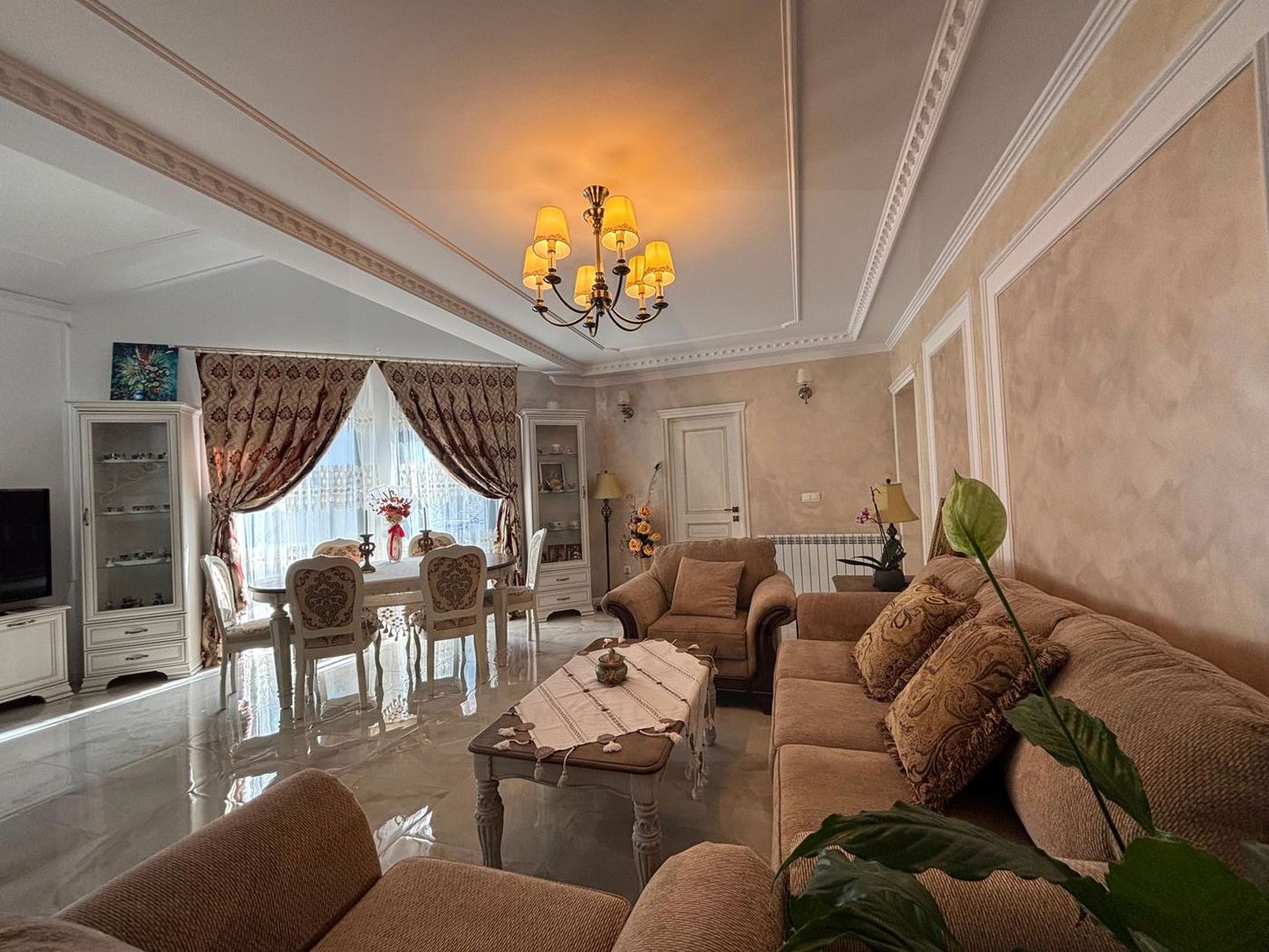Casa individuala ultrafinisata 200 mp utili si teren 462 mp  Selimbar - foto 2
