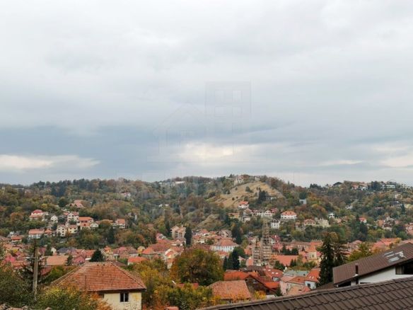 Casa renovata complet in Schei - Brasov cu Terasa Panoramica - Imagine principala