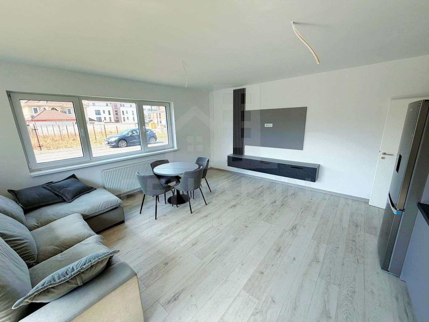 Aparatemnt-2-Camere-Decomandate-55mp-Mobilat-Gradina-103mp-Parcare - foto 2