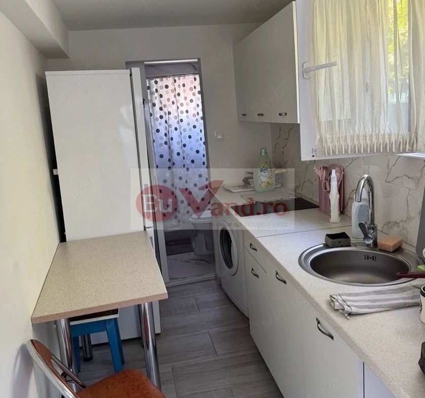 De inchiriat apartament o camera la curte, Zona General, 260 euro negoc. - foto 3