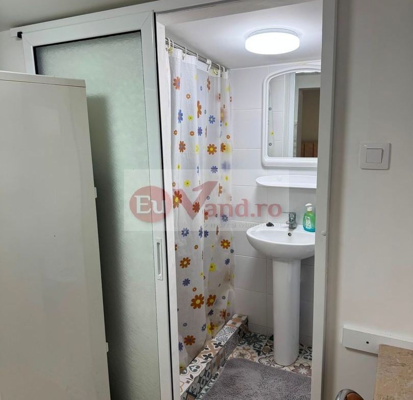 De inchiriat apartament o camera la curte, Zona General, 260 euro negoc. - foto 8