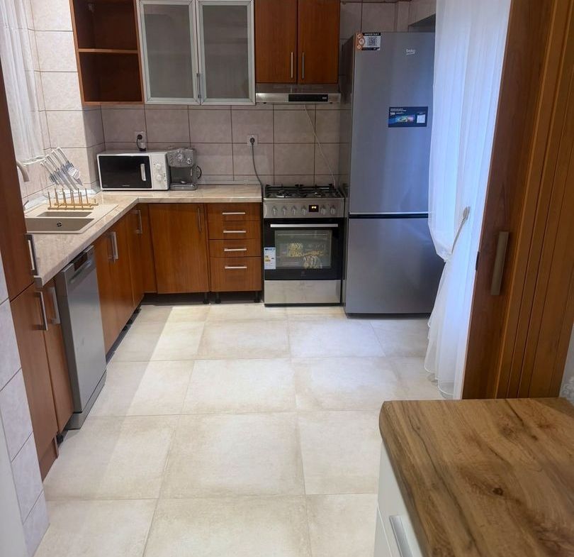 Piata Floreasca apartament 4 camere de inchiriat - foto 3