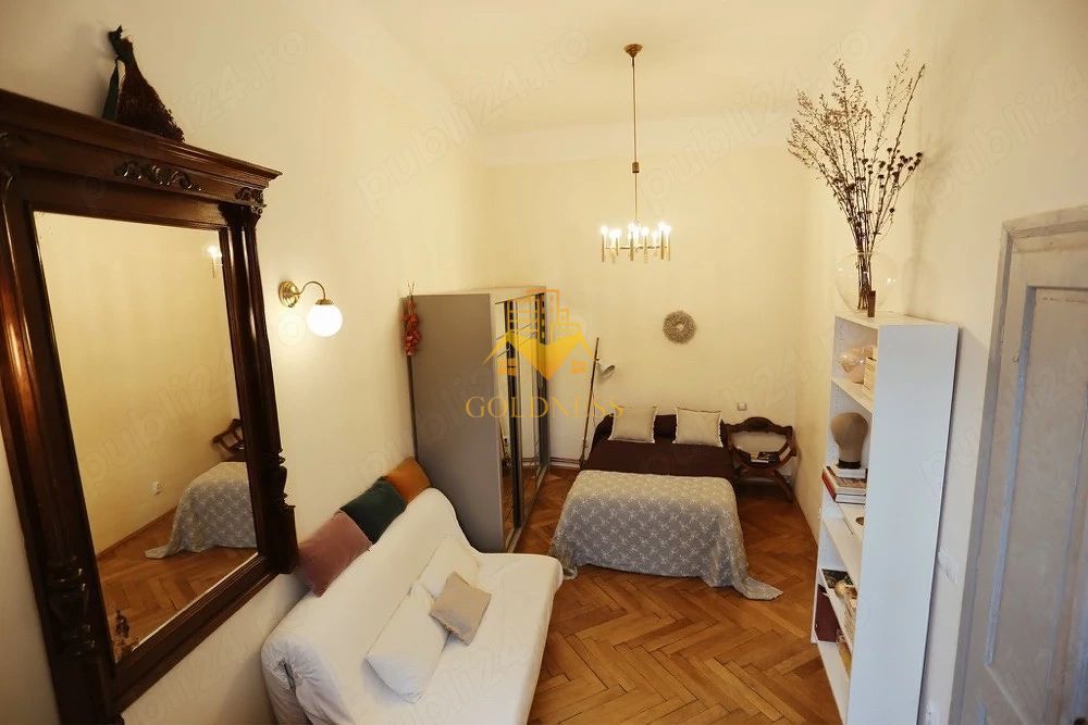 1 camera, UltraCentral, Piața Mihai Viteazu, UMF, UBB, UTCN - Imagine principala