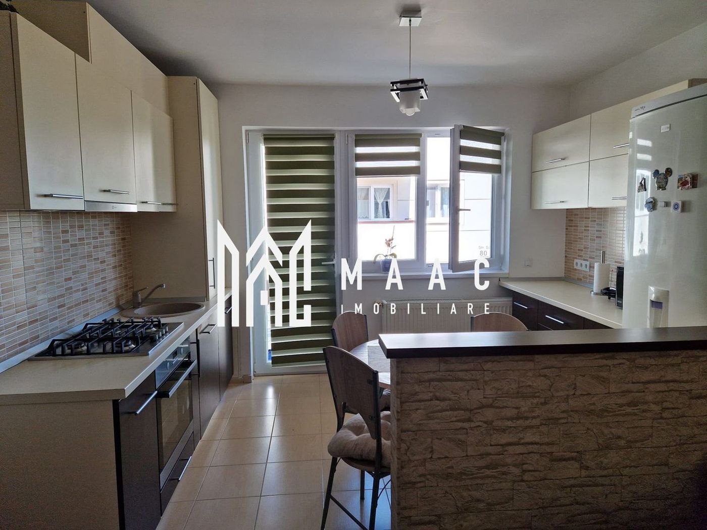Apartament 3 camere de vânzare | Sibiu, Ștrand | curte 35 mp - foto 2