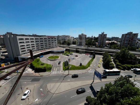 Ramada doua camere ultracentral modern 56mp balcon boxa - Imagine principala