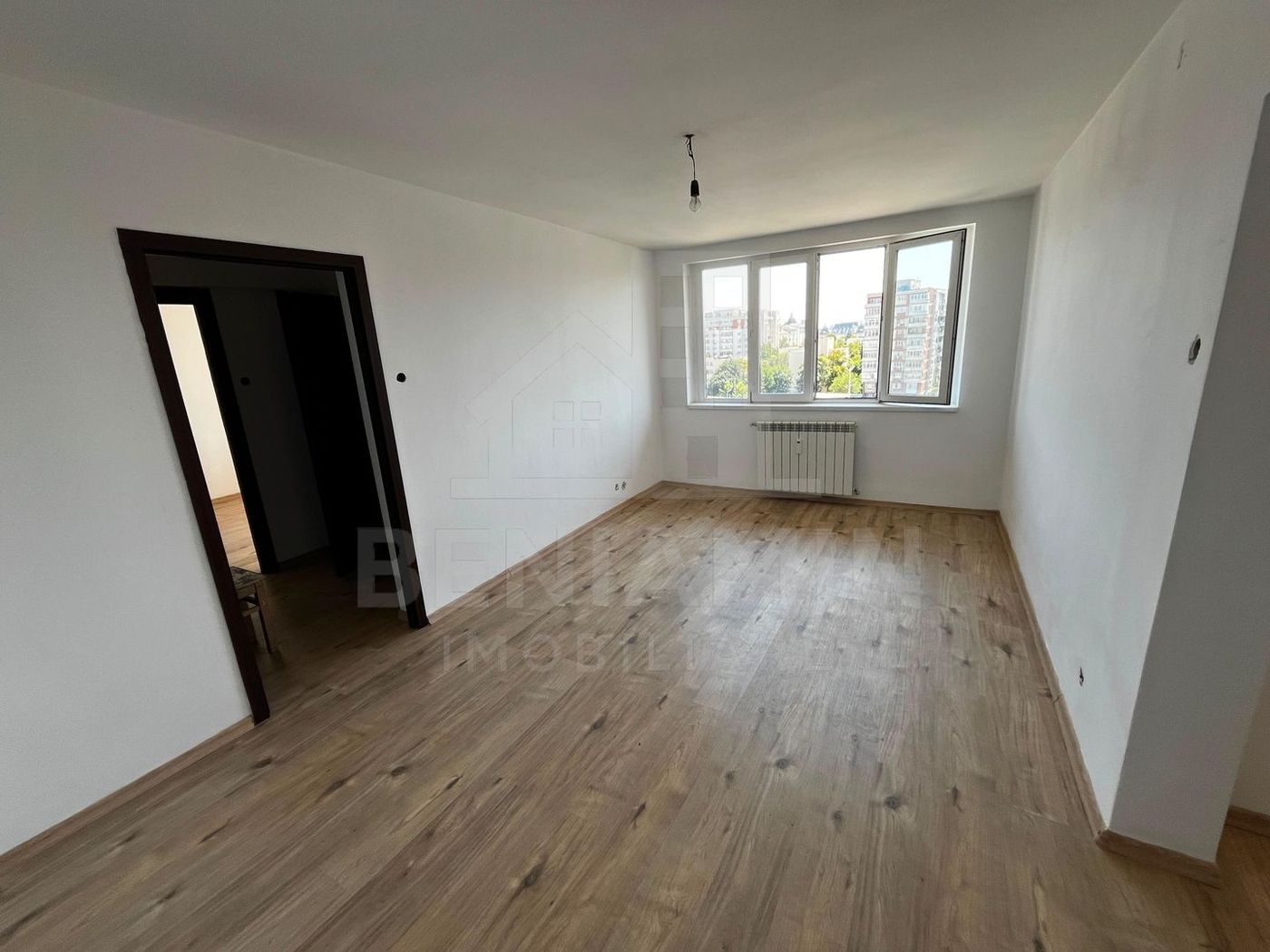 Ramada doua camere ultracentral modern 56mp balcon boxa - foto 3