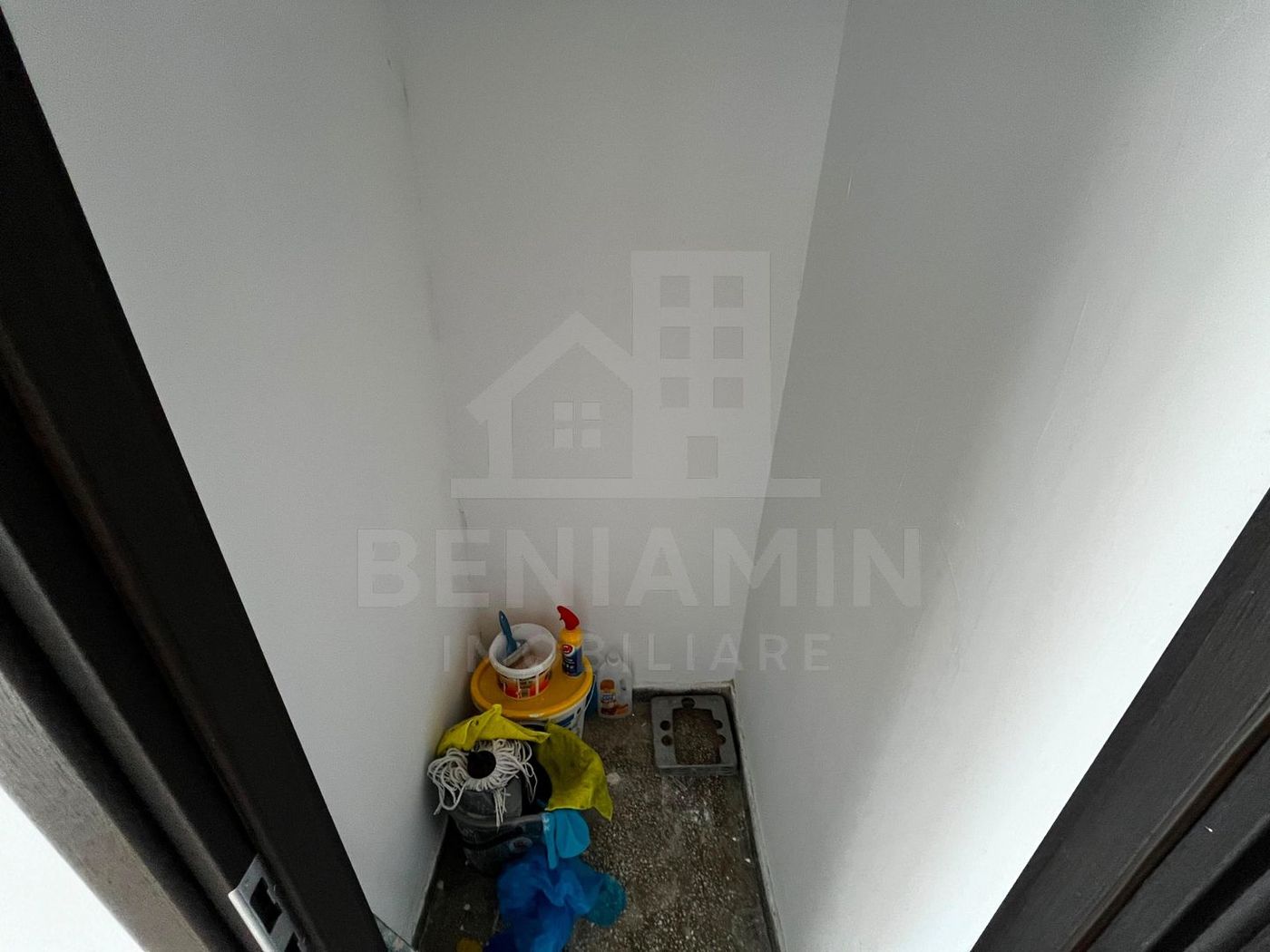Ramada doua camere ultracentral modern 56mp balcon boxa - foto 6
