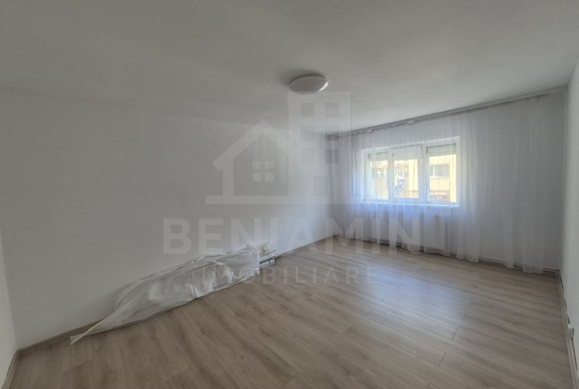 2Decomandate-52mp-Etaj1-Centrala Termica-AC-1 Mai-Scoala Bibescu - foto 2