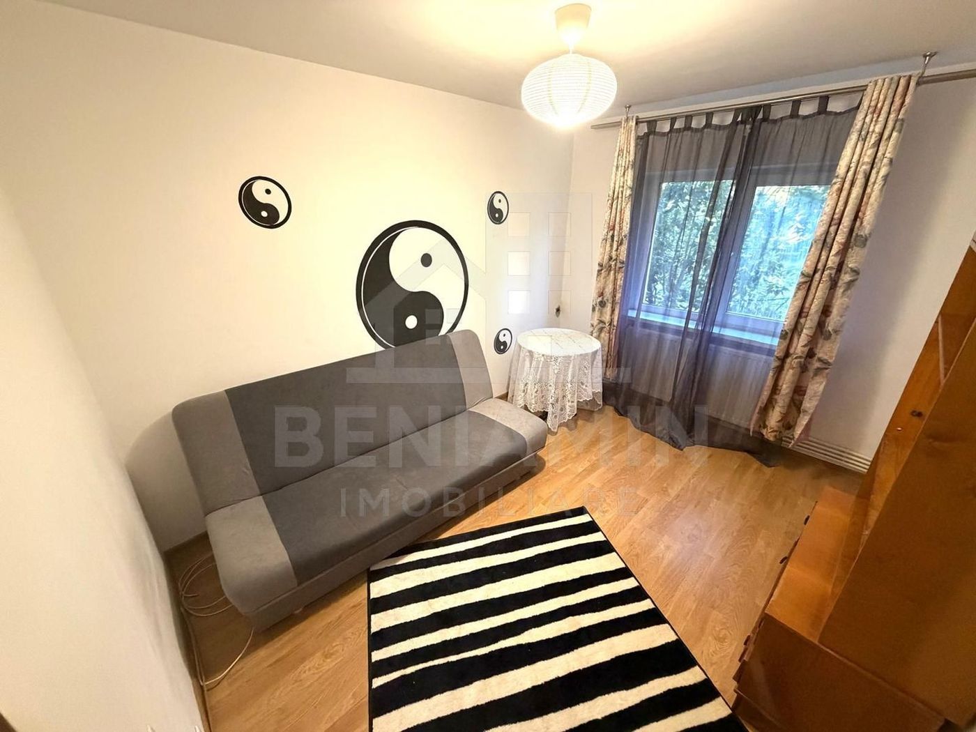 3 Camere-72mp-Decomandat-2Bai-Etaj3-Centrala Termica-Rovine-Posta - foto 3