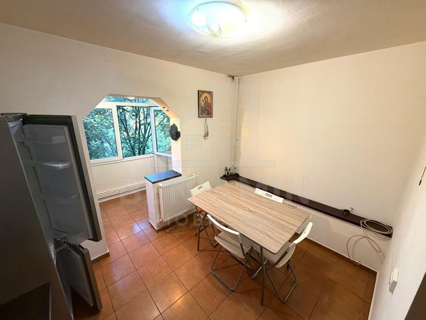 3 Camere-72mp-Decomandat-2Bai-Etaj3-Centrala Termica-Rovine-Posta - foto 5