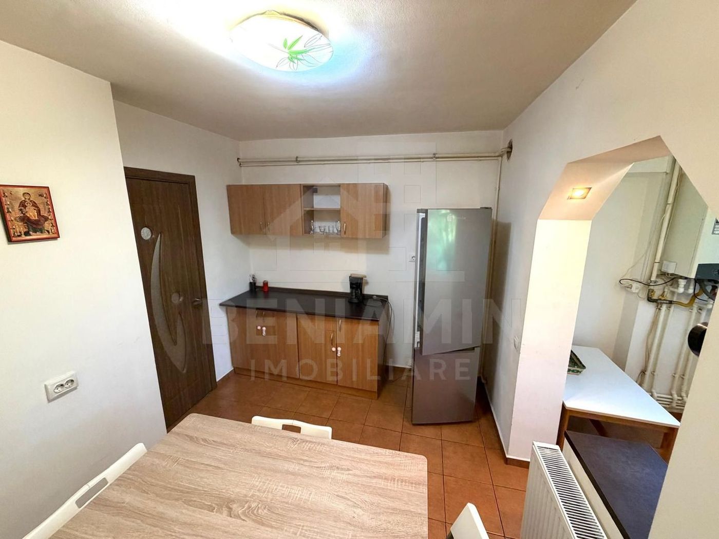 3 Camere-72mp-Decomandat-2Bai-Etaj3-Centrala Termica-Rovine-Posta - foto 6