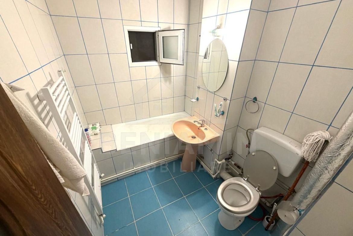 3 Camere-72mp-Decomandat-2Bai-Etaj3-Centrala Termica-Rovine-Posta - foto 8