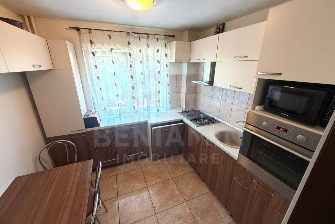 Apartament 3 camere Rovine Profi Etaj 1 66mp teava de gaze - foto 4