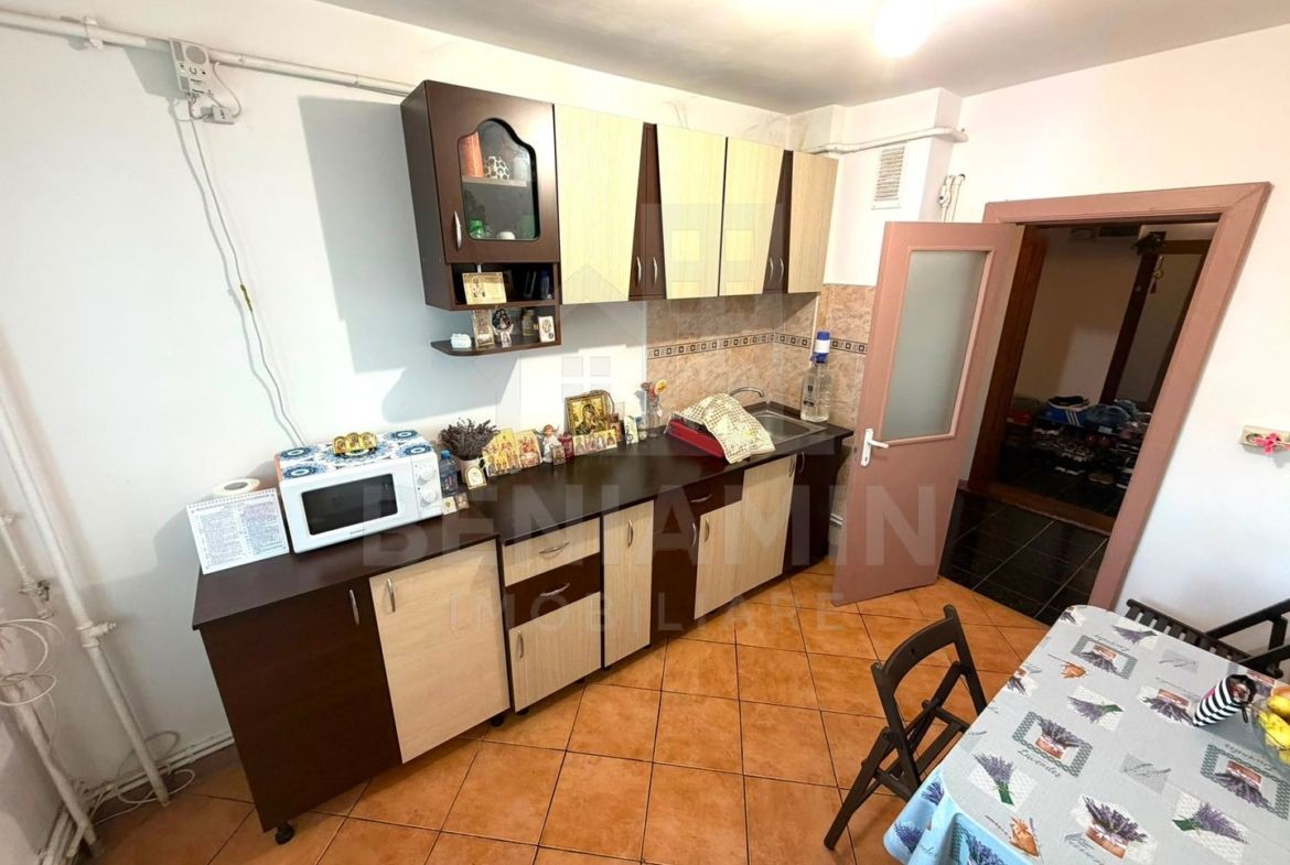 3 camere decomandat etaj 2 - Ciuperca - 74mp - centrala termica - foto 6