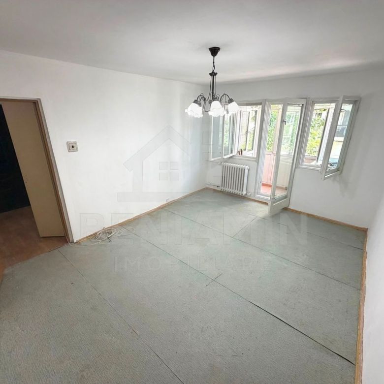 Apartament 2 camere etaj 1 cu teava de gaze 41mp Craiovita - Imagine principala