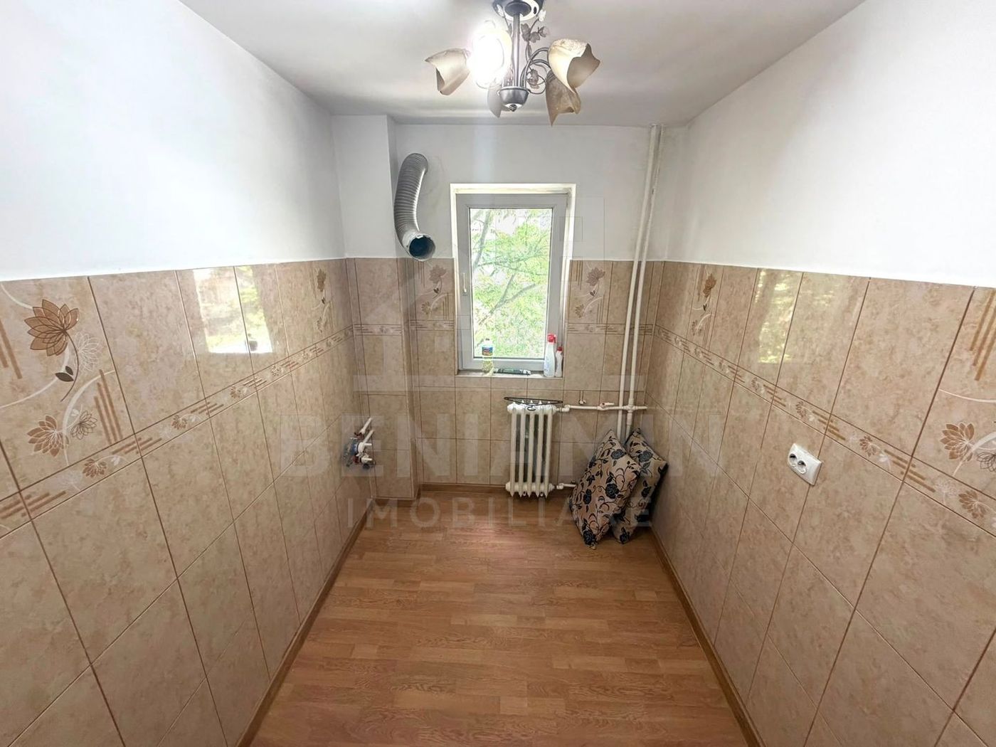 Apartament 2 camere etaj 1 cu teava de gaze 41mp Craiovita - foto 4