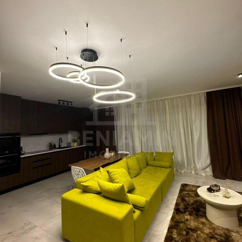 3Camere- 93mp-Ultrafinisat-2Bai-Bloc Nou-Rovine-Bacriz-Comision 0 - Imagine principala