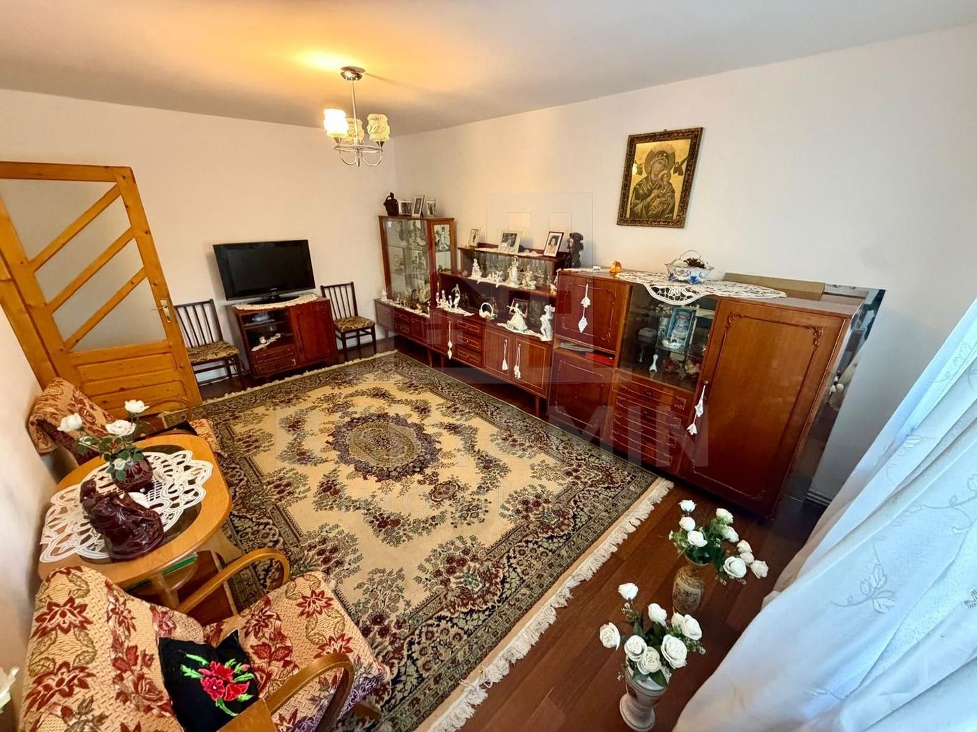 4 camere decomandate - Craiovita Noua - etaj 2 cu 2 bai - bloc 1982 - - foto 2