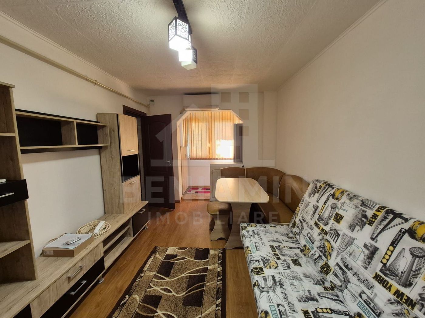 3Camere-50mp-Etaj3- Centrala Termica-50mp-Aer Conditionat-Cv9-Materna - Imagine principala