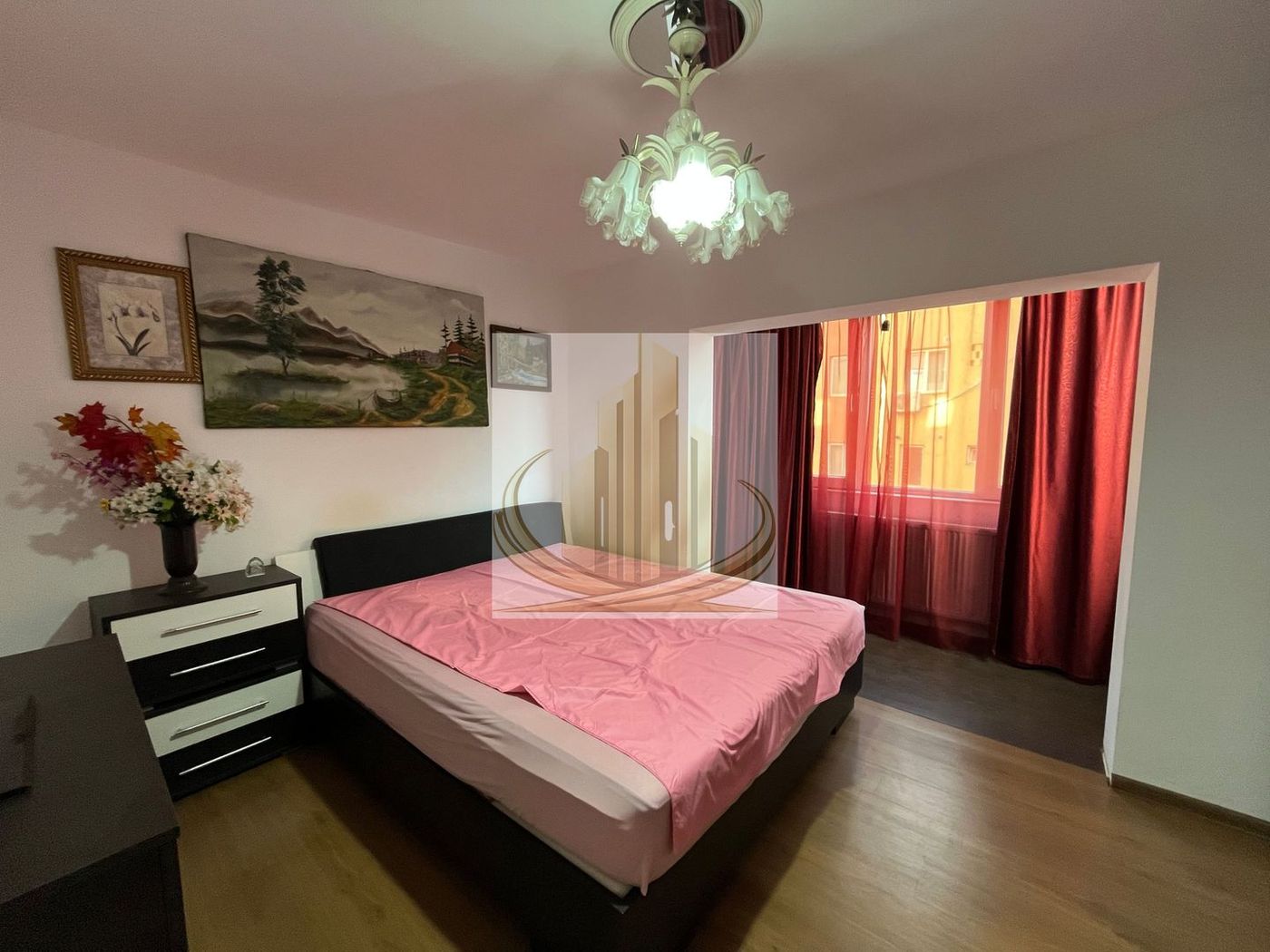 3 camere | 2 bai | bucatarie inchisa | Etaj 2 | Centrala proprie - foto 4 3 camere | 2 bai | bucatarie inchisa | Etaj 2 | Centrala proprie - foto 4