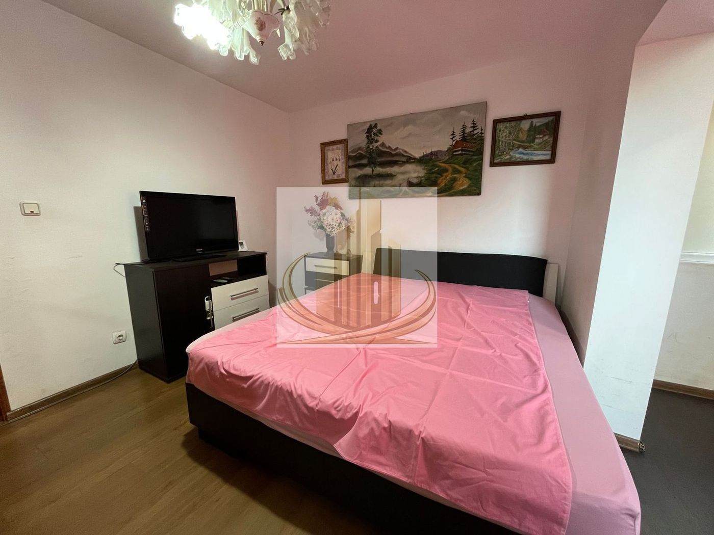 3 camere | 2 bai | bucatarie inchisa | Etaj 2 | Centrala proprie - foto 5 3 camere | 2 bai | bucatarie inchisa | Etaj 2 | Centrala proprie - foto 5