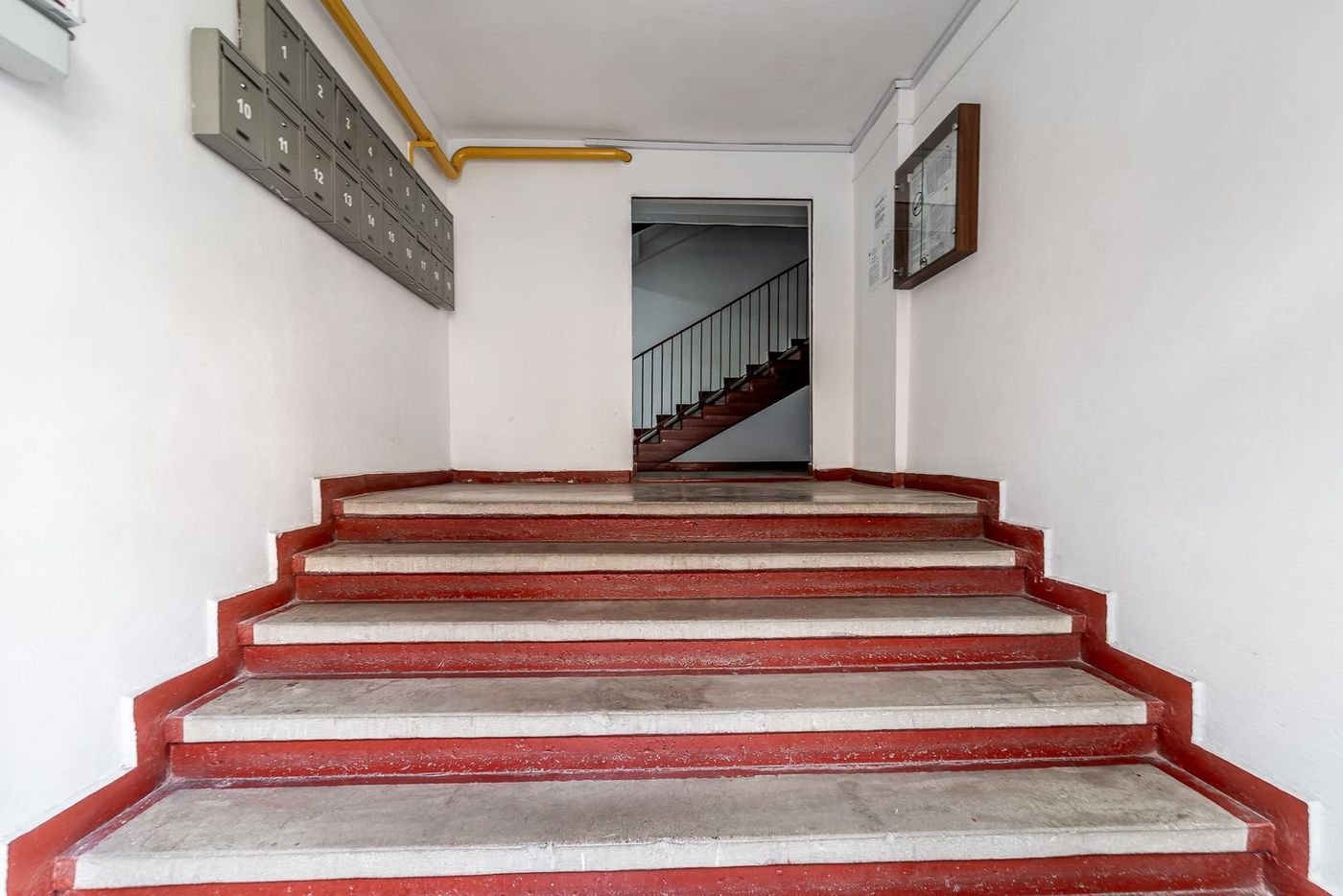 Apartament decomandat, 2 camere, Alfa, la 2 pași de stația de tramvai - foto 7